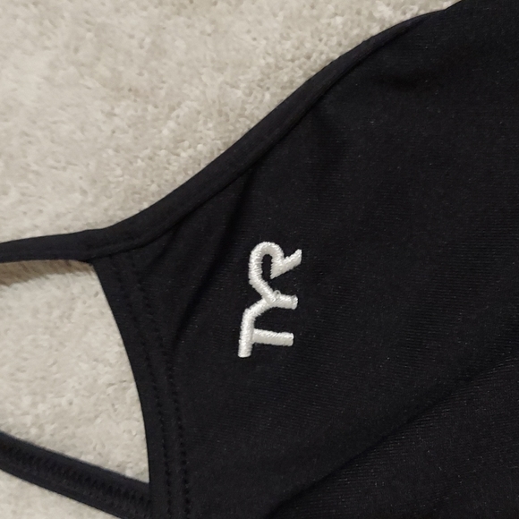 TYR practice suit - Picture 6 of 6